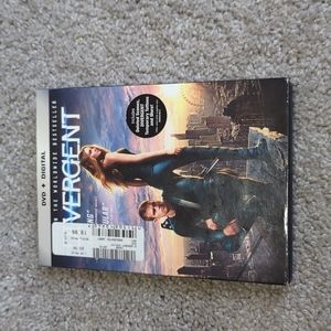 2/7 DVDs or 3/10, Divergent DVD